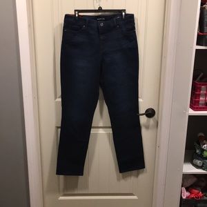 Bandolino Straight Jeans 12